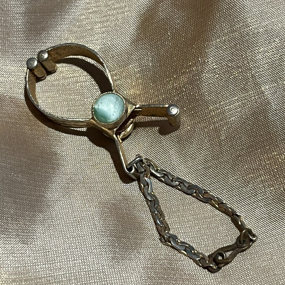 Vintage Gold Plated Glove Clip Jewelry Purse Accessory